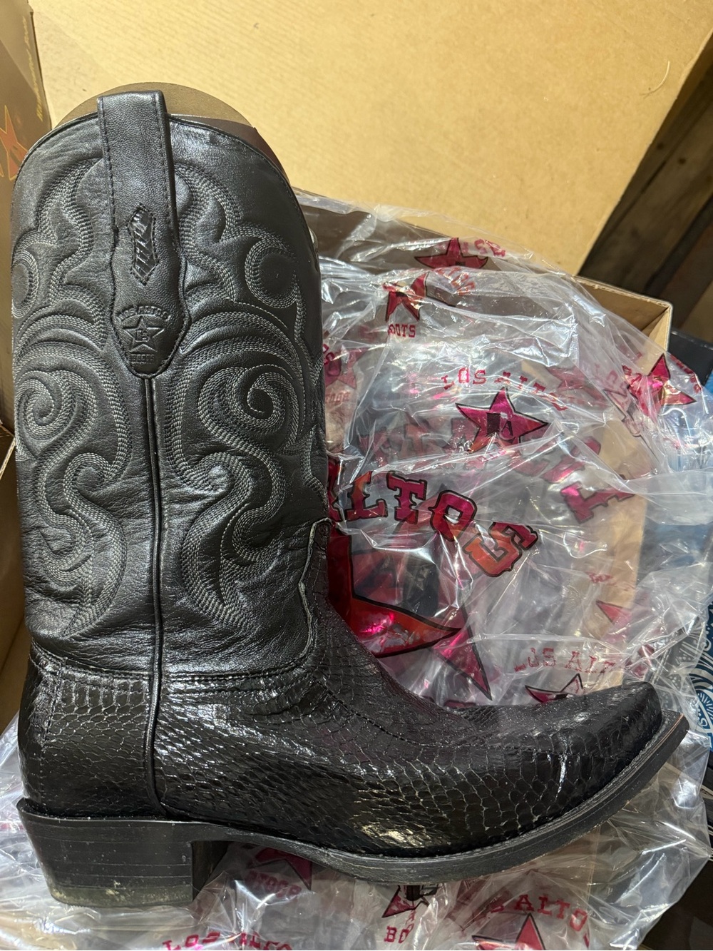 Men's Black Exotic Leather Black Cobra Western Cowboy Boots Los Altos